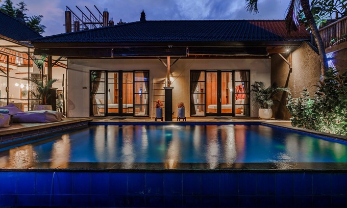 Batubelig Villa | Amazing Spacious Villa in North Seminyak