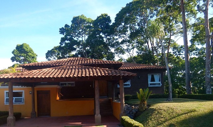 Puerto Barrios House | Amazing Three Bedroom Home in Amatique Bay AB001