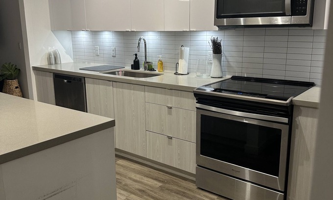 Harbordale Apartment | Amazing updated apartment in hotspot las olas walking distance to everything!