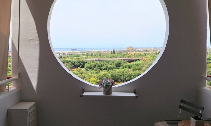 Ampelokipoi-Menemeni Apartment | Amazing view and free parking!