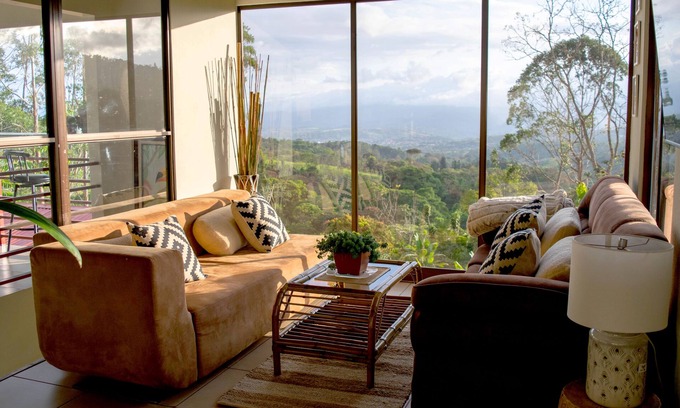 San Isidro de El General House | Amazing View《HOT TUB》6-Beds on perfect Location. Breakfast & Tours - Fruit Trees