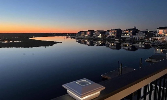Beach Haven West House | AMAZING VIEWS! BHW Lagoonfront Beauty!