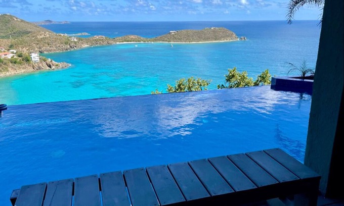 Rendezvous & Ditleff Apartment | Amazing views, great breeze, huge infinity pool & hot tub, 2-5 BR