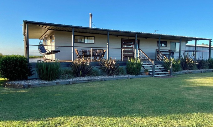Irongate House | Amazing Views & Incredible Stargazing at FigTree County Retreat - Relax & Unwind