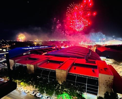 Adelaide Central Business District Apartment | Amazing views of North Terrace