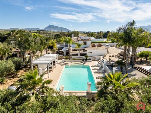 Partinico Villa | Amazing Villa with pool & Jacuzzi