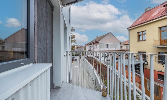 Hloubetin Apartment | Amazonka Suite