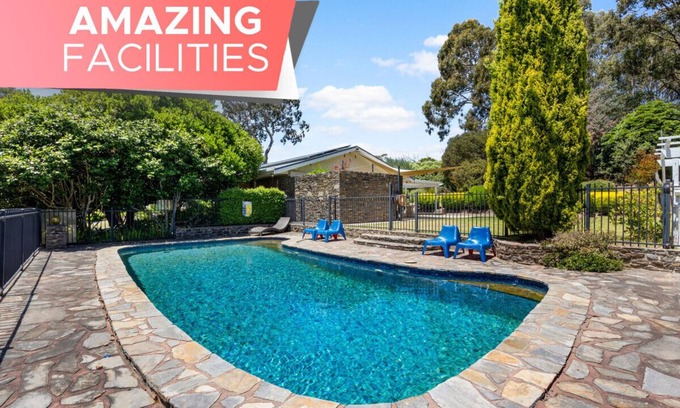 Paechtown House | Amber Wisper - 4BR, Pool, Parking