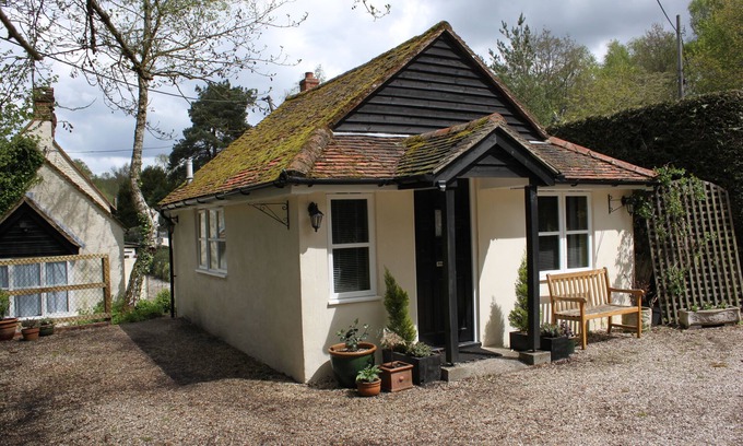 Midhurst Cottage | Amberfold Lodge, Heyshott near Midhurst