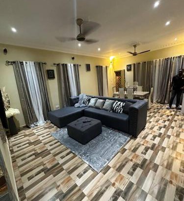 Accra House | Amc Luxe Retreat