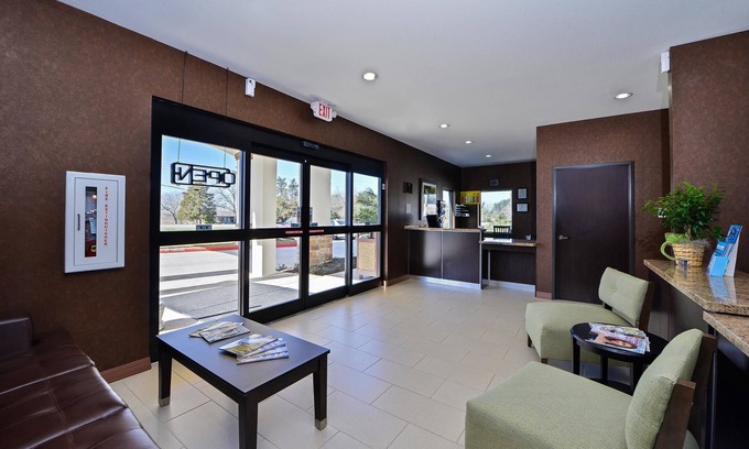 Cuero Hotel | Americas Best Value Inn & Suites Cuero