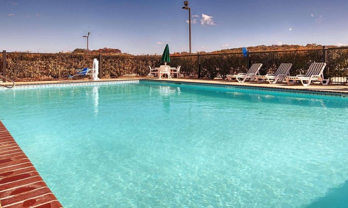 Sonora Hotel | Americas Best Value Inn & Suites Sonora