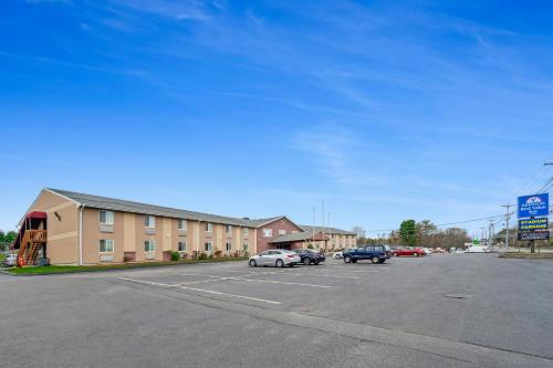 Foxboro Hotel | Americas Best Value Inn Foxboro