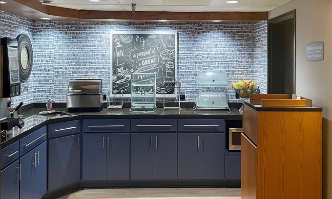 Tofte Hotel | AmericInn by Wyndham Tofte Near Lake Superior