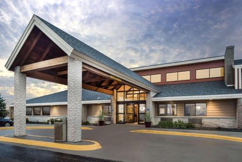 Wahpeton Hotel | AmericInn by Wyndham Wahpeton
