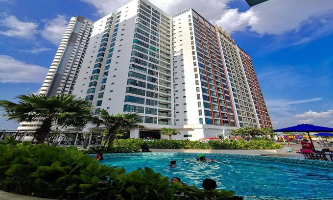 Seri Kembangan Condo | Amerin Residence Mall Apartments