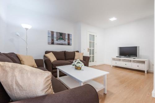 La Buhaira Apartment | Amicorum Parking