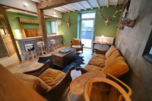 Nassogne House | Amilla