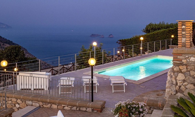 Sant'Agata sui Due Golfi Villa | AMORE RENTALS - Villa Lions Rose with Swimming Pool and Sea View