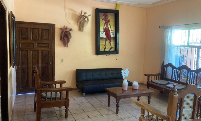 La Penita de Jaltemba House | Amplia casa de 6 cuartos, alberca, aire acondicionado, y WiFi.