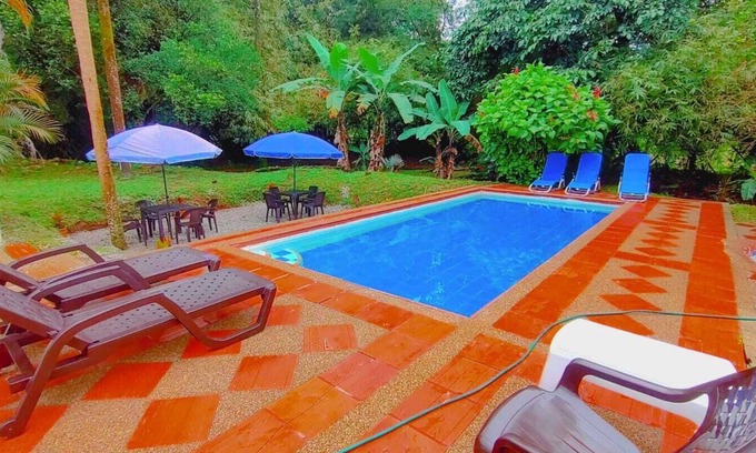 Restrepo Cottage | Amplia Casa Campestre Para Vacacionar