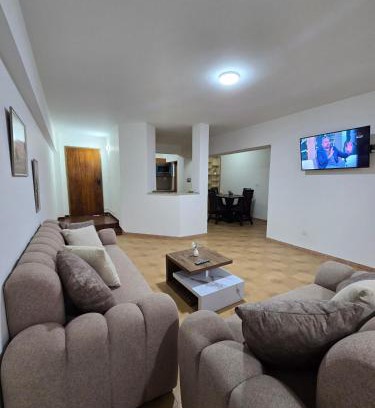 Maracaibo Apartment | Amplio y cómodo apto Diagonal a URBE