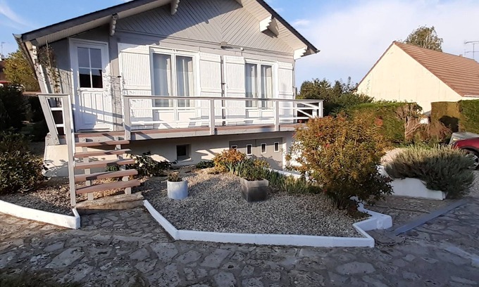 Neaufles-Saint-Martin House | An air of vacation in the heart of Vexin