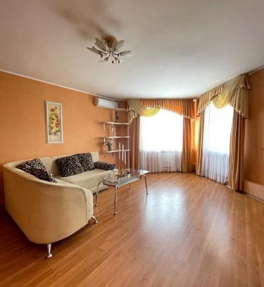Degtyari Apartment | An apartment in the very center of the city