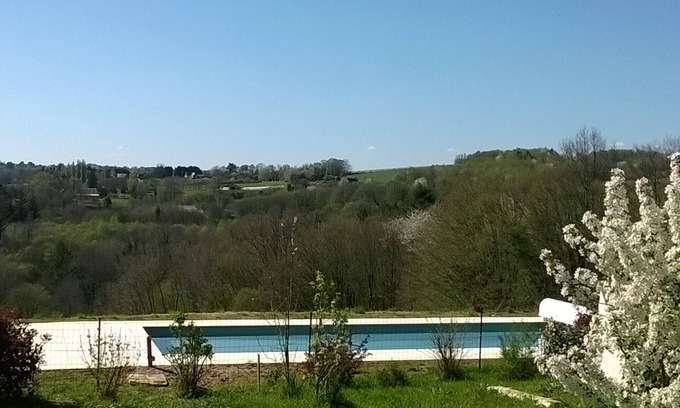 Payzac Cottage | An ecological limousine in the countryside with swimming pool