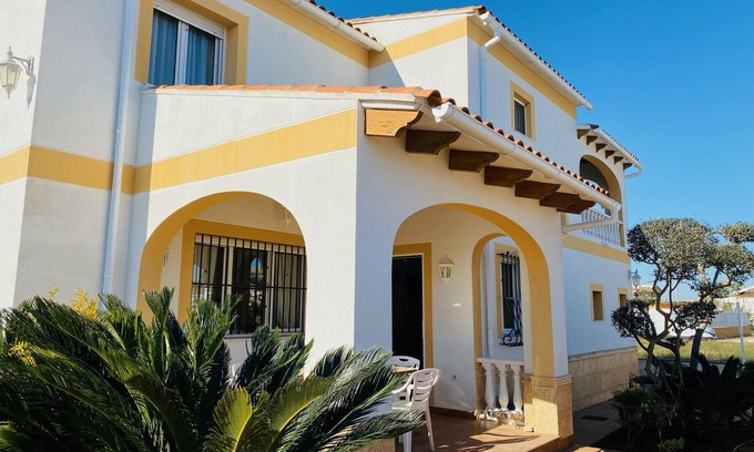 Oliva Villa | Anacasa Villa Canyaes Playa Pau Pi CH401
