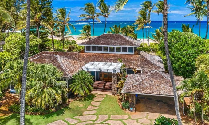 Anahola House | Anahola Beach Hale By Parrish Kauai - luxury on the beach with AC