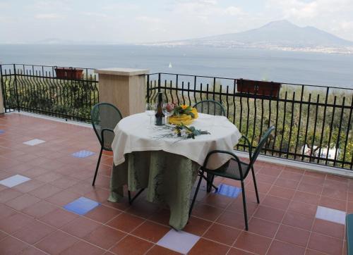 Castellammare di Stabia Hotel | Ancelle Sorrento - Casa d'Accoglienza
