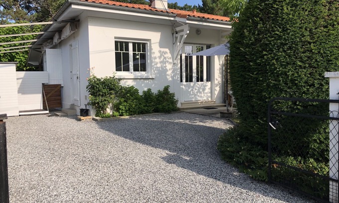 Andernos-les-Bains House | ANDERNOS 200m BEACH, 700m pier, center HOUSE 2/4per 1 BEDROOM, GARDEN, quiet