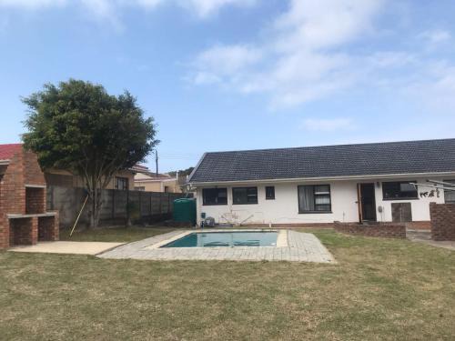 Gonubie House | Andys101