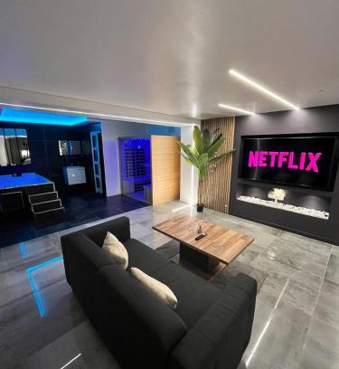 Mantes-la-Jolie Apartment | Anemos Loft Private Spa
