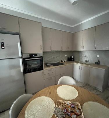 Kiparissia Apartment | Angelic Home
