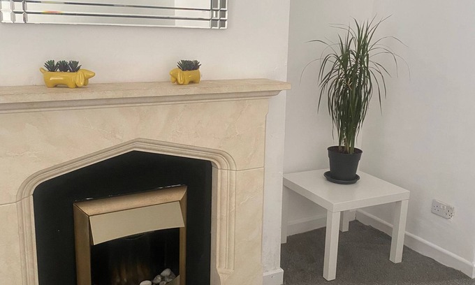 St Helens House | Angies 2 bed home in Eccleston Liverpool