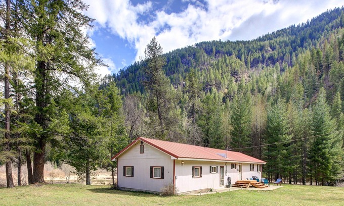 Noxon House | Angler's Dream Remote Escape on Bull River!