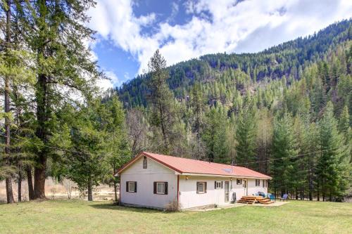 Noxon House | Anglers Dream Remote Escape on Bull River!
