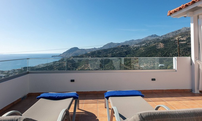 Mirthios Apartment | AnnaView Top Floor Suite No19 with amazing Seaview