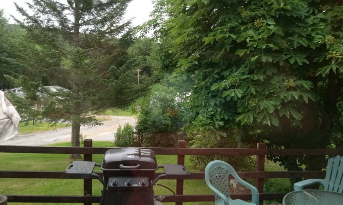 Ashland House | Antique Apartment in the Heart of the Lakes Region