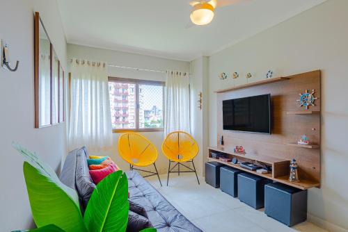 Jardim Belmar Apartment | Apê com Ar, Garagem e Clima de Praia