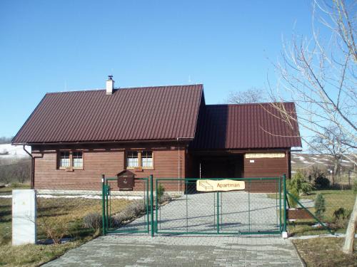 Hradec-Nova Ves Apartment | Apík u Milušky
