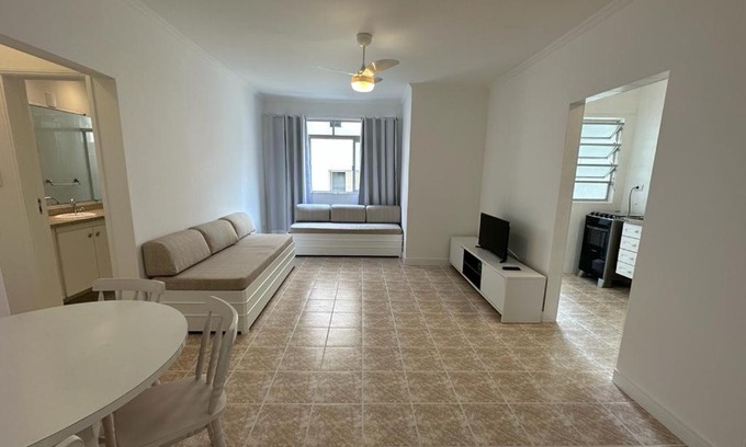 Jardim Belmar Apartment | Ap 1! Super aconchegante, apenas 250 metros da praia da Enseada!