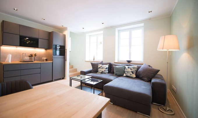 Uerzig Apartment | Ap 5 - Kranklay-Apartment-Family-Private Bathroom-Vineyard view