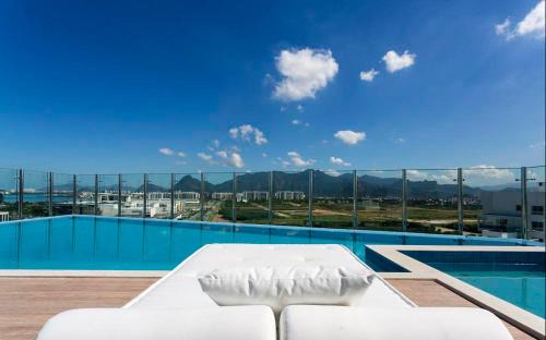 Jacarepagua House | AP Alecrim Union Suítes Centro Metropolitano Barra da Tijuca Jeunesse Arena