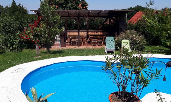 Bad Suderode Apartment | Apartment 'Ferienwohnung Tröbinger' with Shared Pool, Private Terrace and Wi-Fi