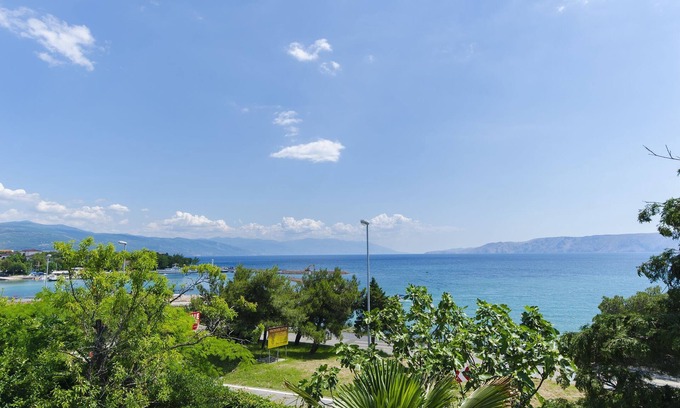 Novi Vinodolski Apartment | Apartments Jadrana (61711-A1) - Novi Vinodolski (Crikvenica)