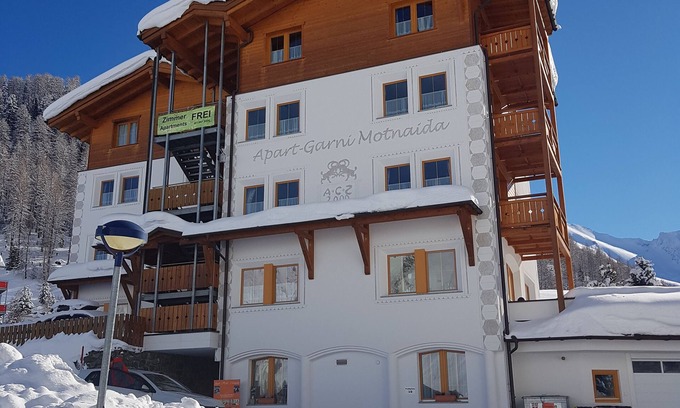 Ravaisch House | Apart-Garni Motnaida