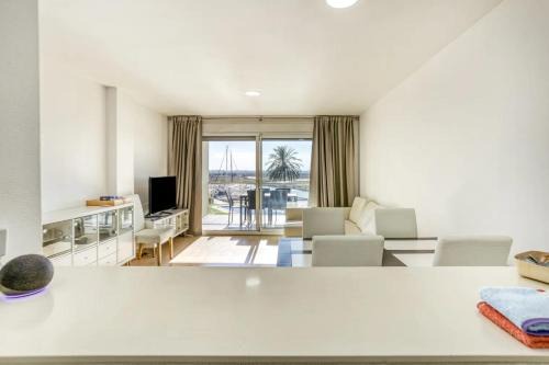 Santa Margarida Apartment | Apartament amb piscina i zona enjardinada